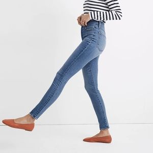 Madewell 11" High-Rise Skinny Jeans in Maricopa Wash